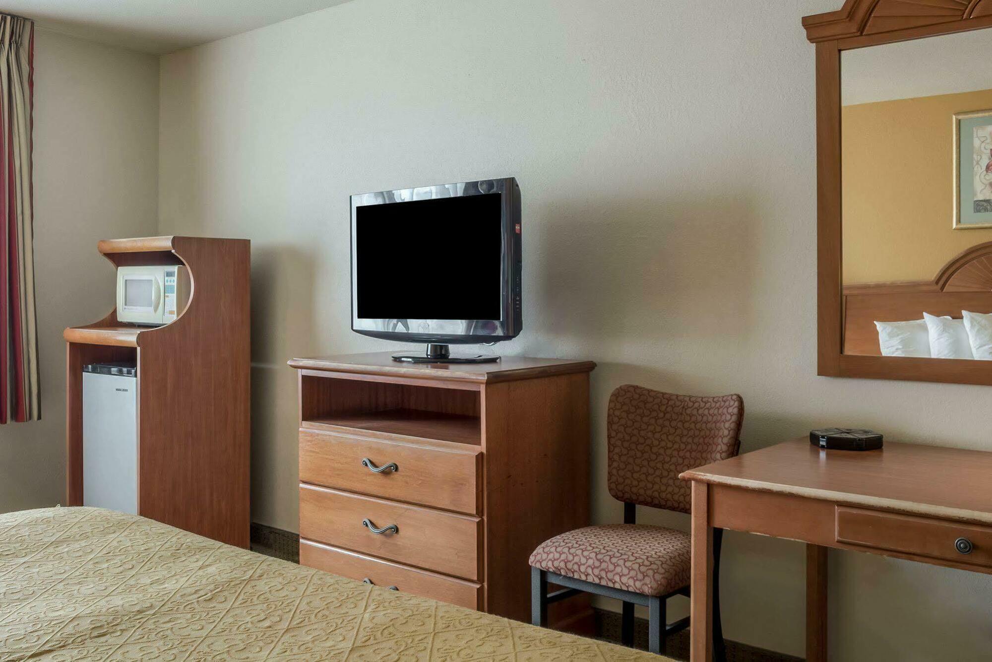 Quality Inn Huron Luaran gambar