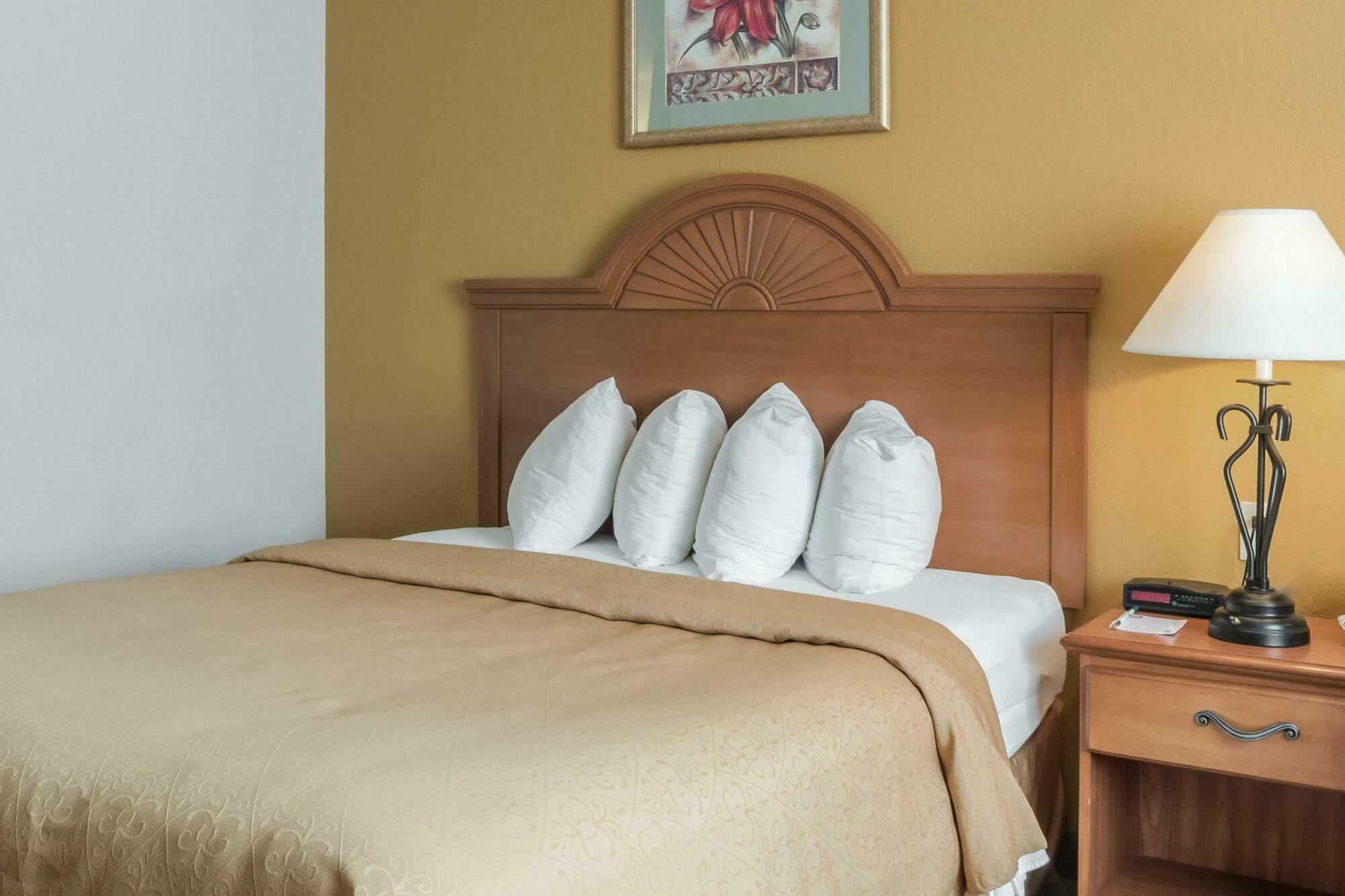 Quality Inn Huron Luaran gambar